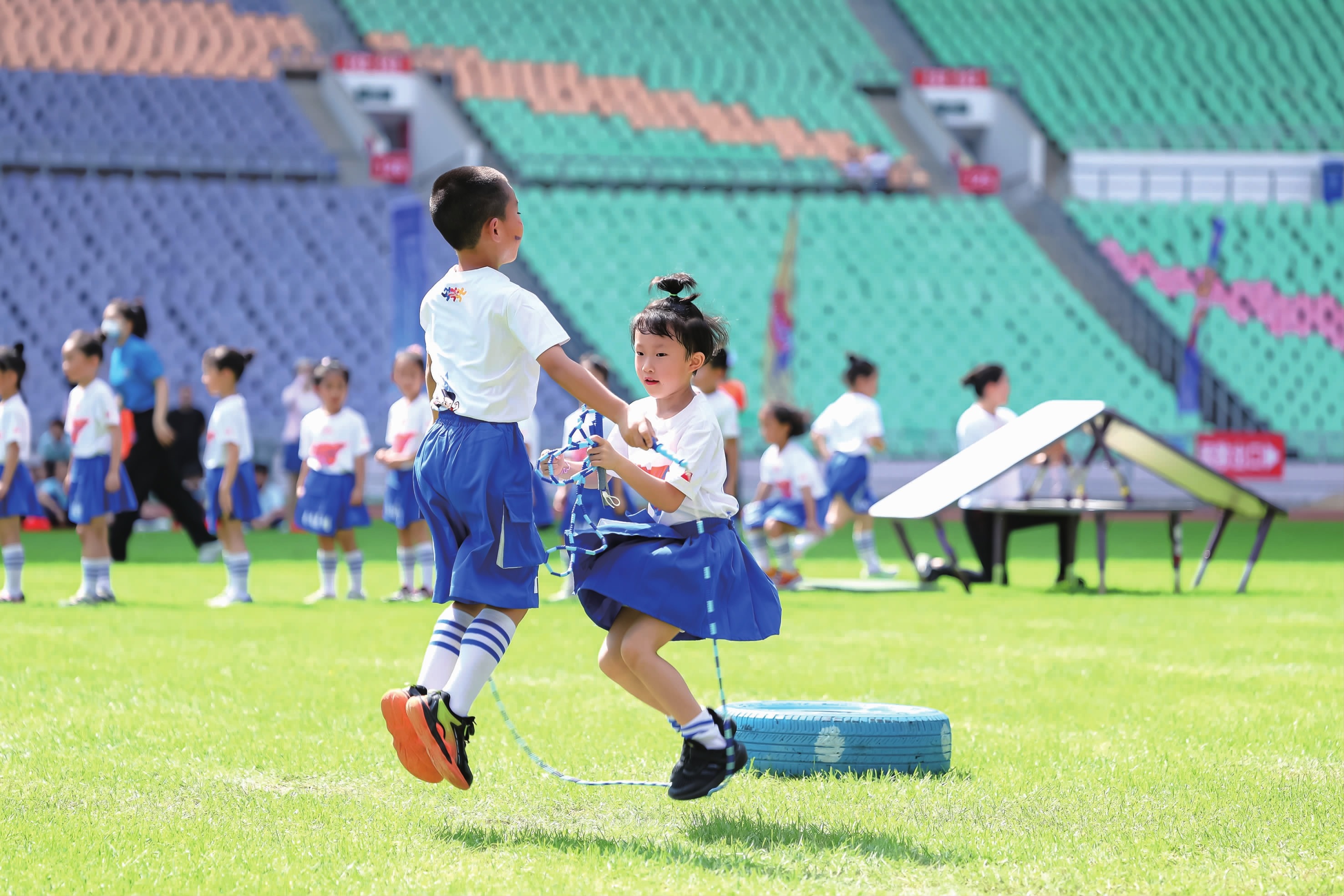 湖人91-107不敌马刺，东契奇38+10+10，文班亚马16+14